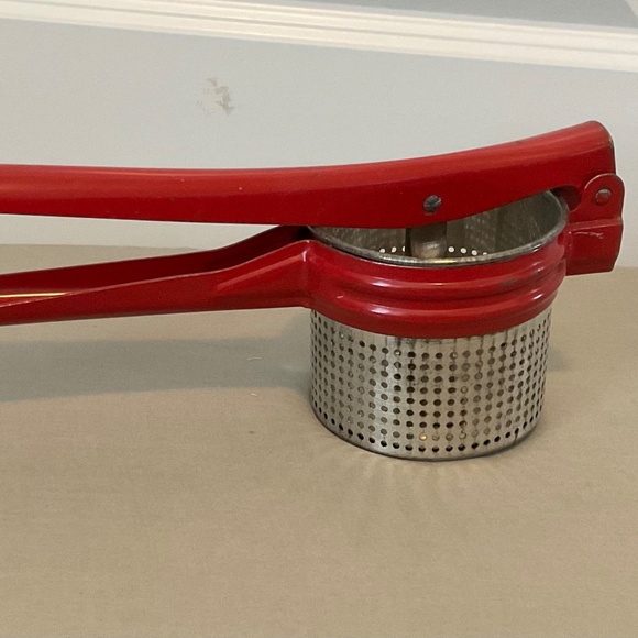 Vintage Potato Ricer/Masher - Picture 6 of 6